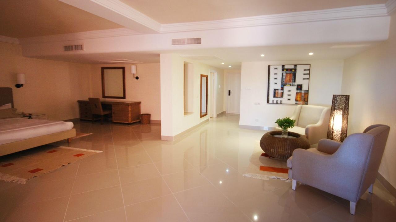 Готель Vincci Safira Palms Sangho Екстер'єр фото